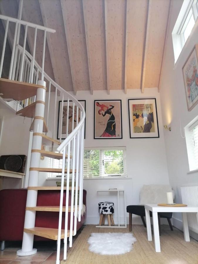 Unique Cottage Retreat ブライトン エクステリア 写真