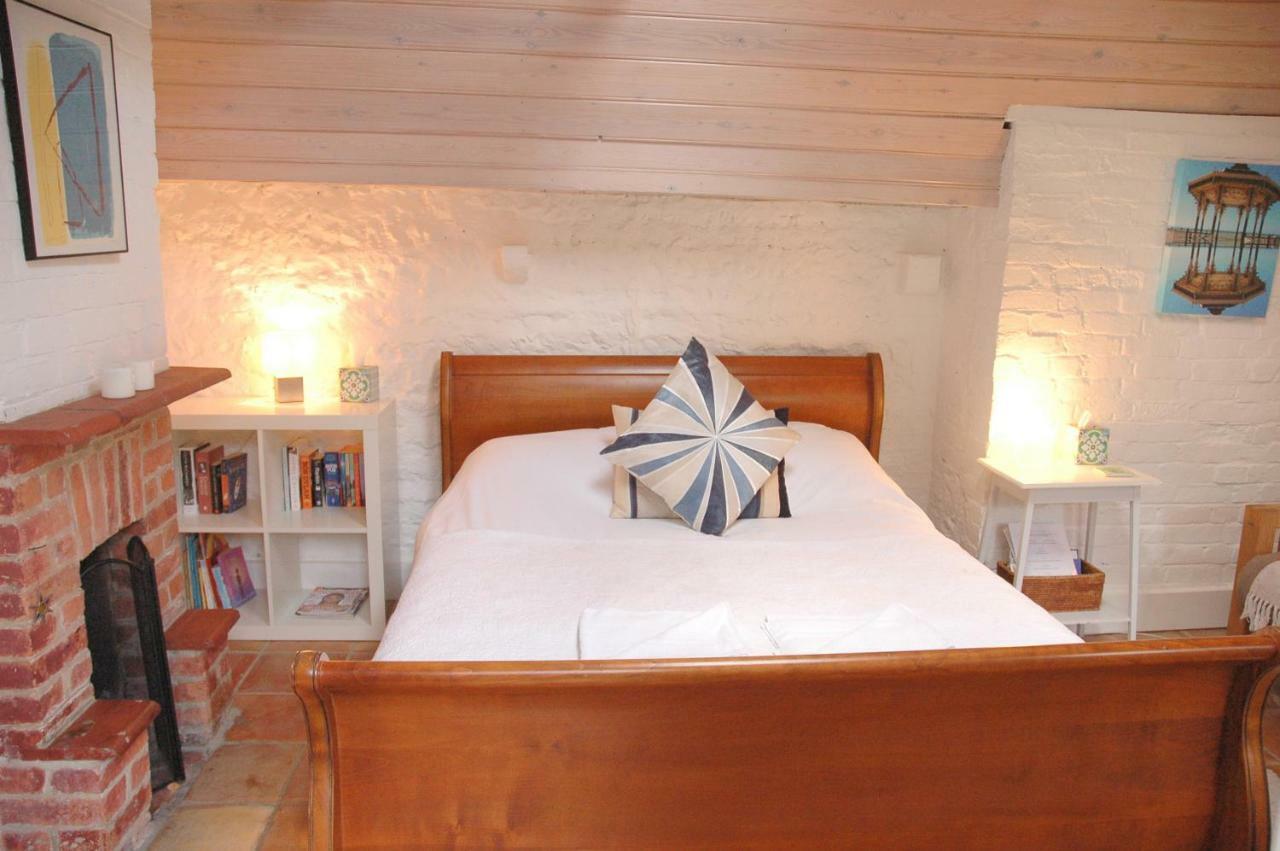 Unique Cottage Retreat ブライトン エクステリア 写真